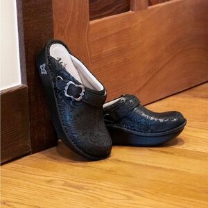 New Alegria Seville Sail Away Clog Size 39